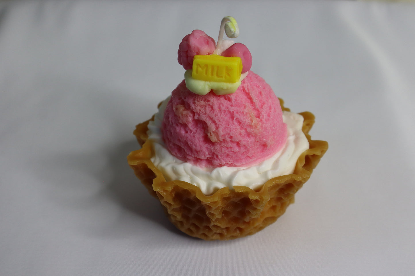 STRAWBERRY WAFFLE BLISS CANDLE